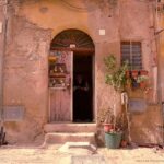 sicily, agrigento, viapalma, parrots for sale, italy